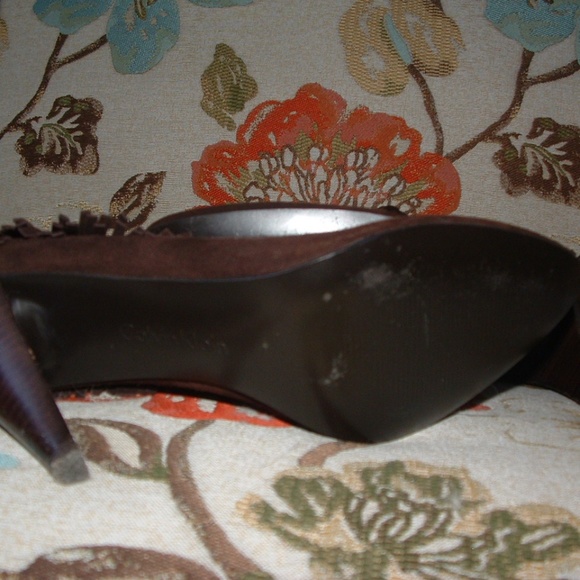 Suede Fringe Shoes Calvin Klein suede heels - Picture 8 of 8